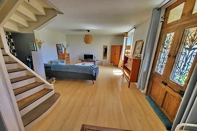 Ferienhaus in Audierne mit Terrasse