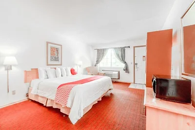 Premium-Kingsize-Zimmer mit Whirlpool