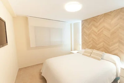22. AG MANILA 5 PREMIUM