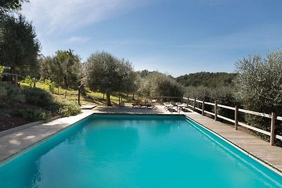 Delightful holiday home in Toscana with share...