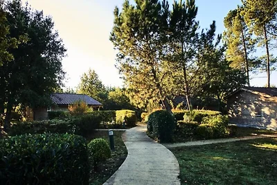 Apartment am See Parentis mit Pools