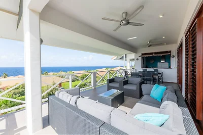 Luxuriöses Appartement in Jan Thiel mit Pool