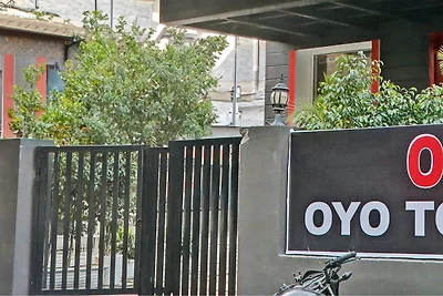 Residenza cittadina di Oyo 1274 Patrakar...