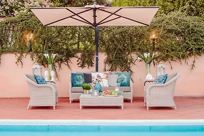 Villa a Capannori con grande patio
