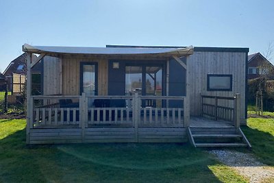 Modern chalet met 2 badkamers in Friesland