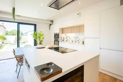 Moderne villa met privézwembad in Montpellier