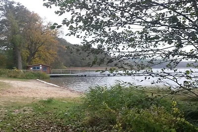 Mit Boot am See "A"
