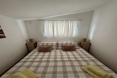 Apartment Didovi Dvori 2 with jacuzzi