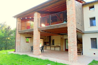 Homely Farmhouse in Pagnano Italy near Forest