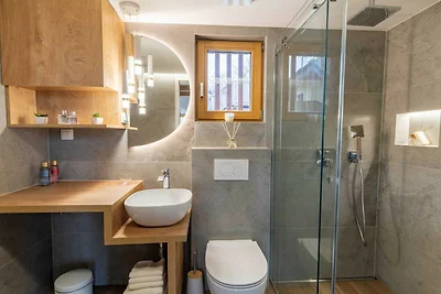 Elegant Warm Bliss Hideaway Escape Lodge - Ho...