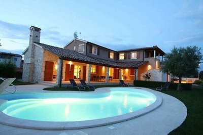 Villa in Kastelir with Swimming Pool