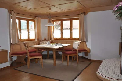 Alpenflair Ferienwohnung 241