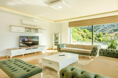 Villa in Kalkan mit Schwimmbecken