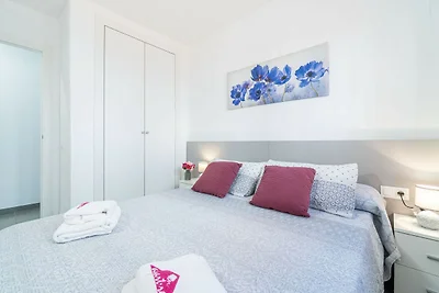 Apartment mit 2 Schlafzimmern und Poolblick