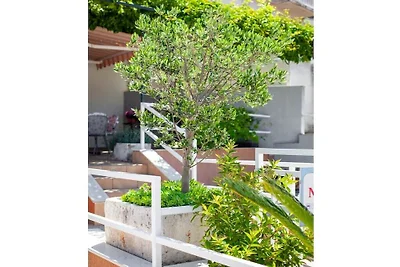Ferienhaus in Podgora mit Schwimmbecken