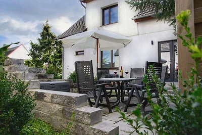 Spazioso appartamento con giardino vicino al...