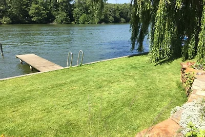 Charmante maison de vacances au bord du lac