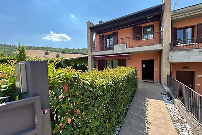 Bella villa con piscina e giardino