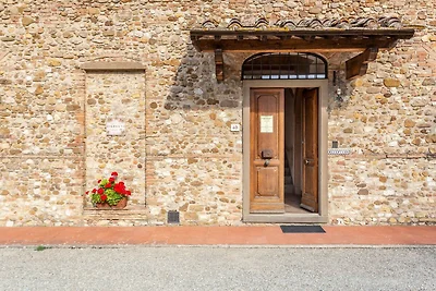 Landhaus in Tavarnelle mit Garten