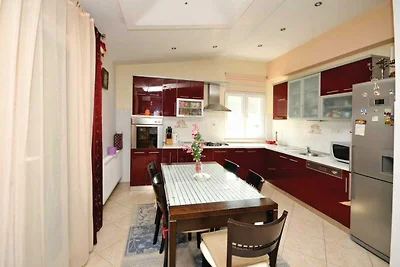 Chic and Stylish Kastel Novi Apartment with P...