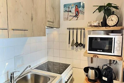 Schöne, komplett renovierte 2-Zimmer-Wohnung ...