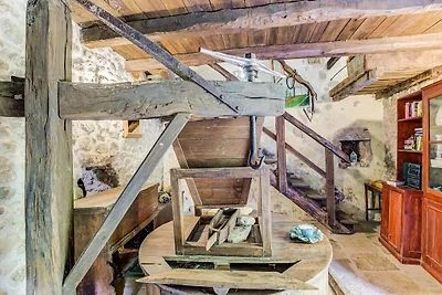 Piccolo cottage con idraulico del XVII secolo