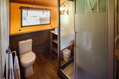 Stimmungsvolles Glampingzelt mit Bad in der...