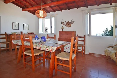 Appartamento a Costa Paradiso con Giardino