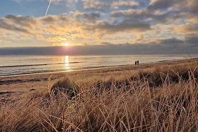 Cabaña soleada con instalaciones de spa.