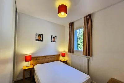 Geräumige Wohnung mit Balkon · Zentrum des Re...