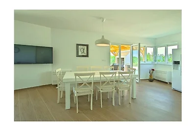 Villa in Rošini mit Schwimmbecken