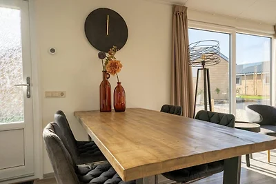 Lakeside Woodland Chalet für 4 Personen