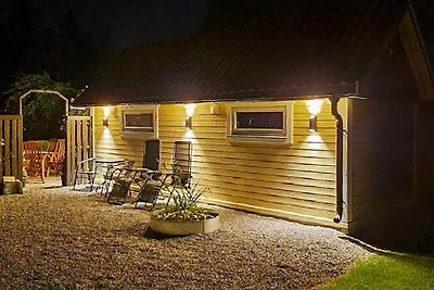 4 Personen Ferienhaus in FÄRLÖV-By Traum