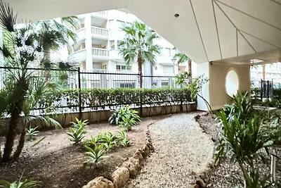 Wohnung in Cannes mit Gartenterrasse