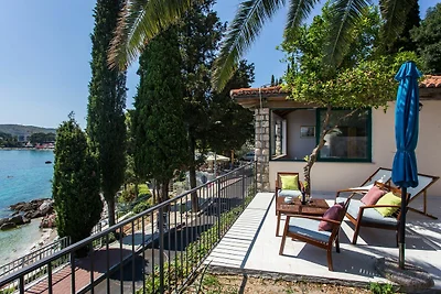 Villa Mirjana - One Bedroom Apartment with Te...