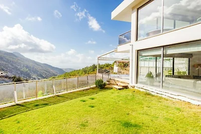 Villa in Kalkan mit Schwimmbecken