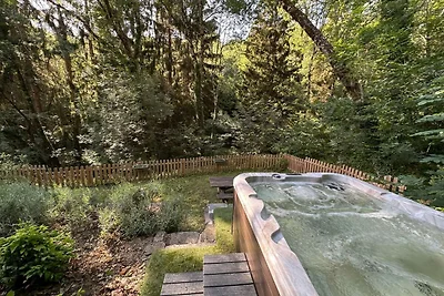 Ferienhaus am Fluss mit Spa in der Nähe von...
