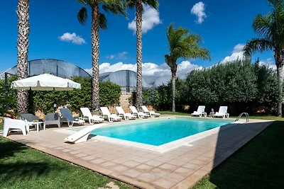 Geräumige Küstenvilla mit Pool in Scicli