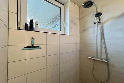 Moderner Bungalow in Strandnähe mit Aussicht