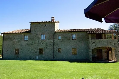 Ferienhaus in Bucine mit Swimmingpool