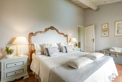 Villa in Toscana con piscina a sfioro