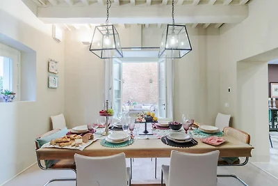 Historic garden retreat in Lucca