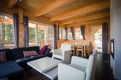 Charmantes Chalet mit Whirlpool im...
