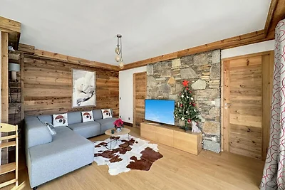 Ferienwohnung in Les Carroz mit Pool und Spa