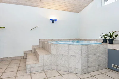 10 person holiday home in Glesborg-By Traum