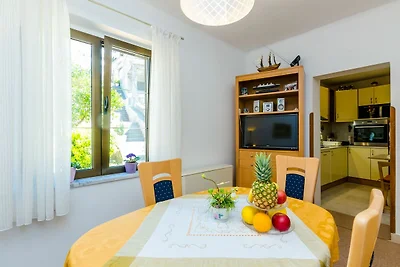 Apartment Veronika - One Bedroom Apartment wi...