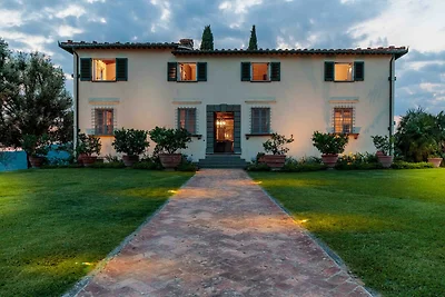 VILLA IL CASTELLO: Lebendiges Refugium mit be...