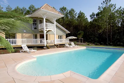 Villa für 8 Personen mit Swimmingpool