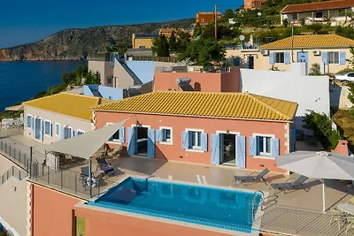 Villa in Griechenland mit Schwimmbecken