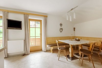Lovely Apartment in Hainzenberg next to...
